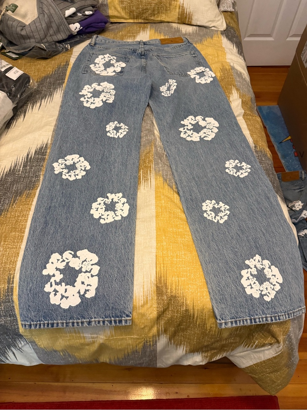 Denim Tears Cotton Wreath Men’s Jean Light Wash Size 40